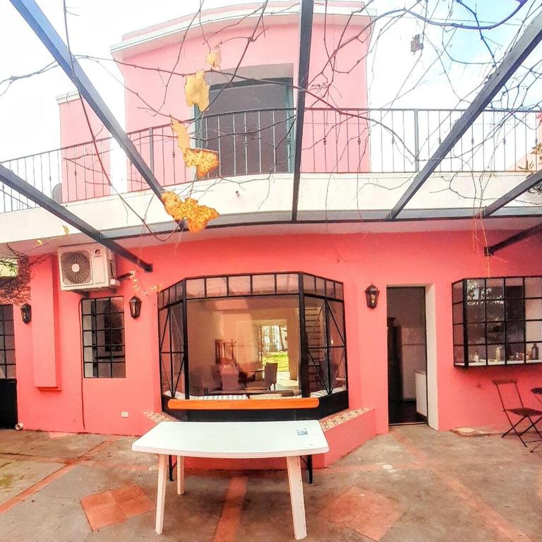La Casa Rosada del Barrio Histórico - Three-Bedroom House - 24