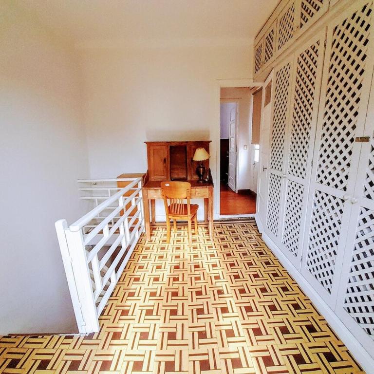 La Casa Rosada del Barrio Histórico - Three-Bedroom House - 27