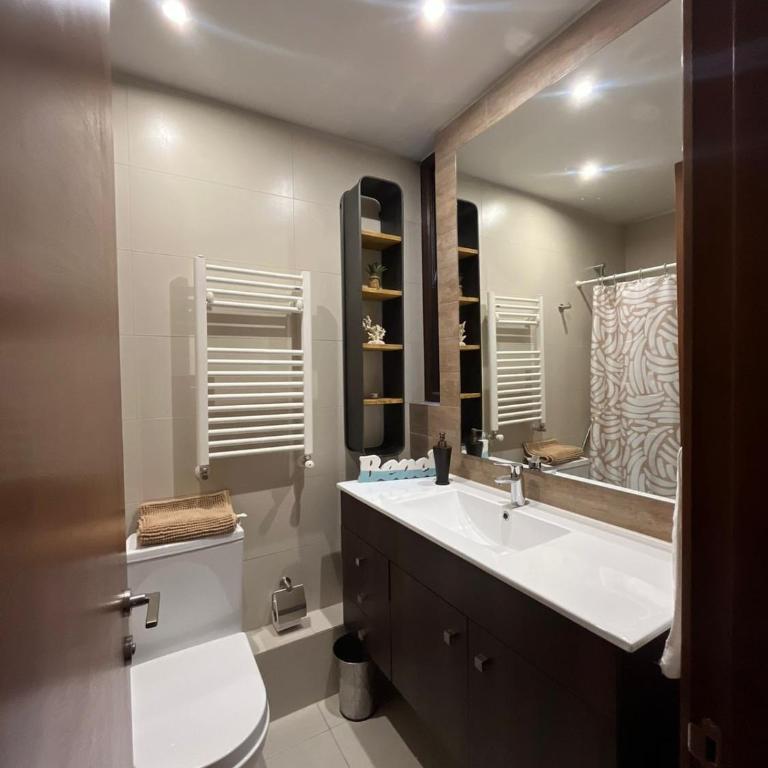 departamento con vista al lago 7p - Three-Bedroom Apartment - 11