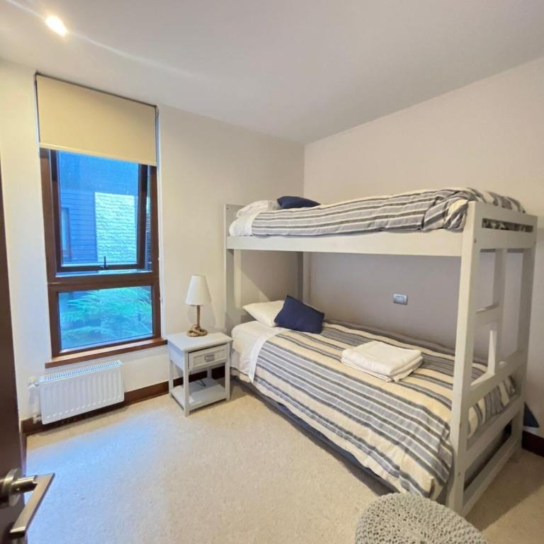 departamento con vista al lago 7p - Three-Bedroom Apartment - 21