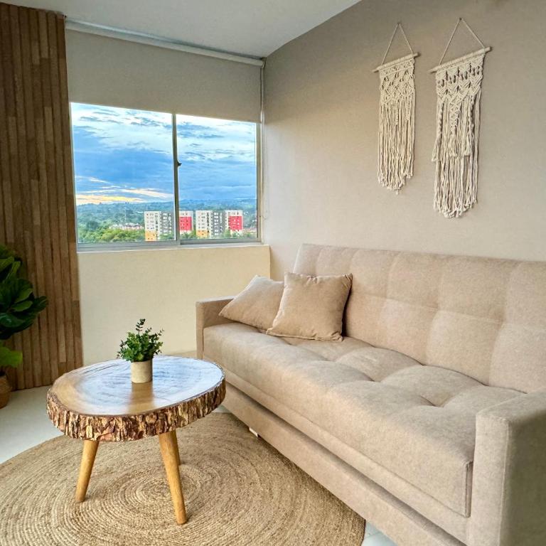 Refugio Central con Parqueo Privado - Apartamento de 2 dormitorios - 11
