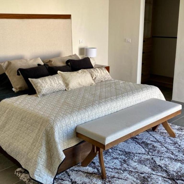 Beautiful private house 10 minutes from downtown - Casa de 3 dormitorios - 4