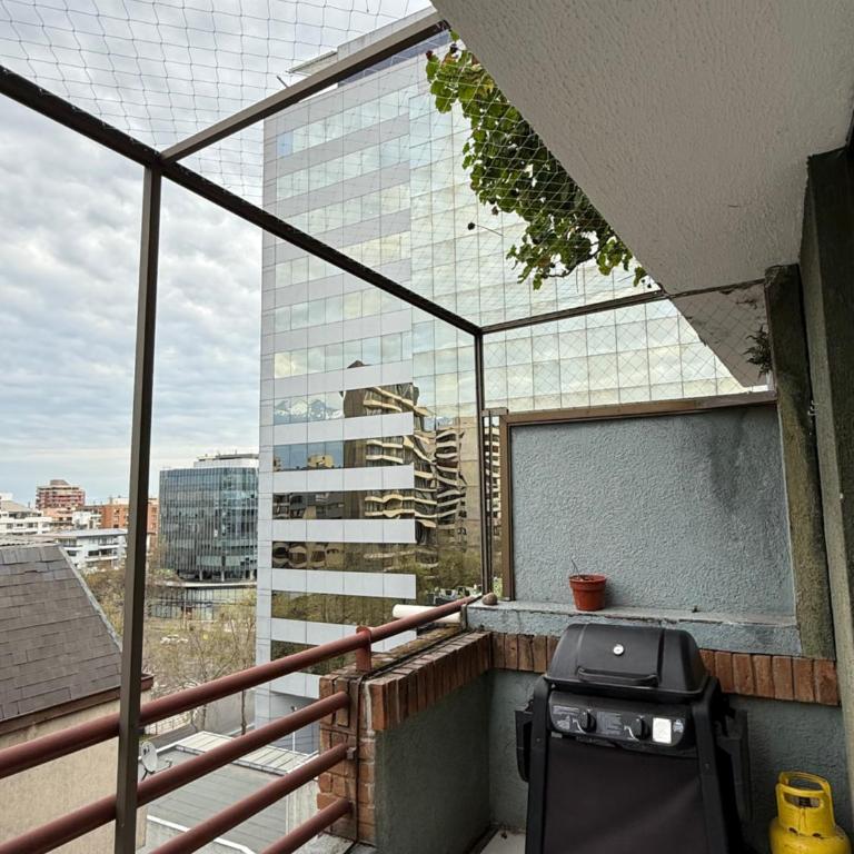Cómodo y central dpto a pasos de metro Tobalaba - One-Bedroom Apartment - 10