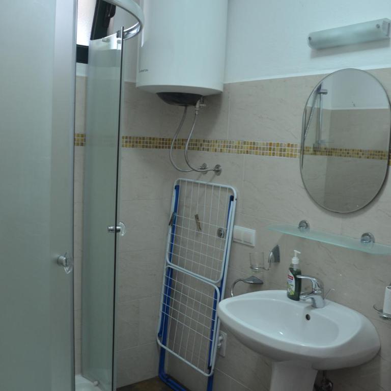 Lero Apartments - Two-Bedroom Apartment - 12