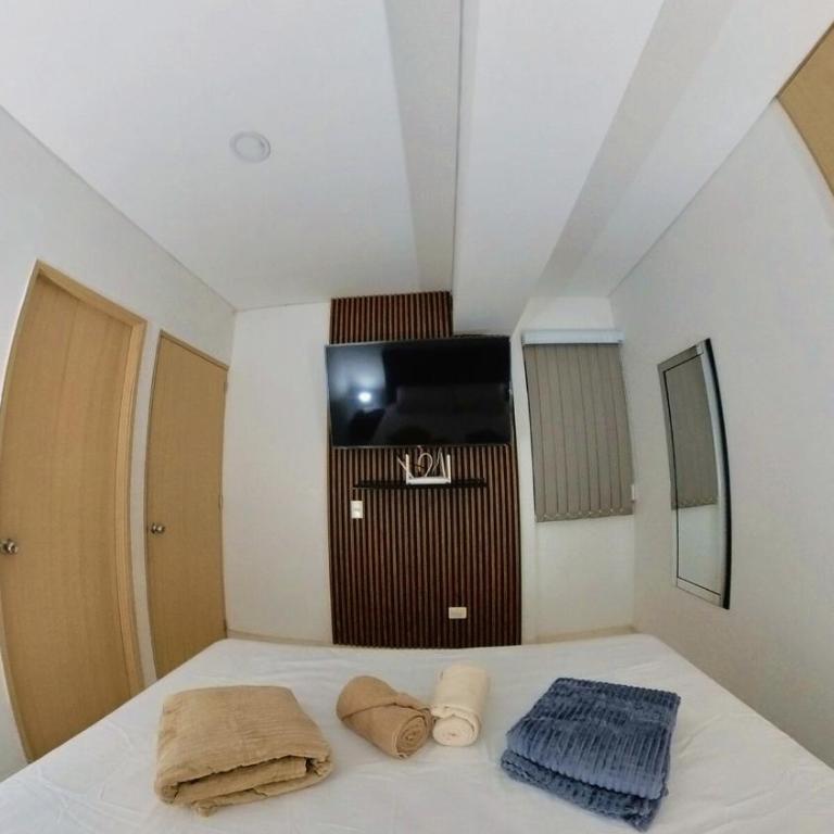 Apto cerca a la estación Niquia con piscina - Apartamento de 2 dormitorios - 2