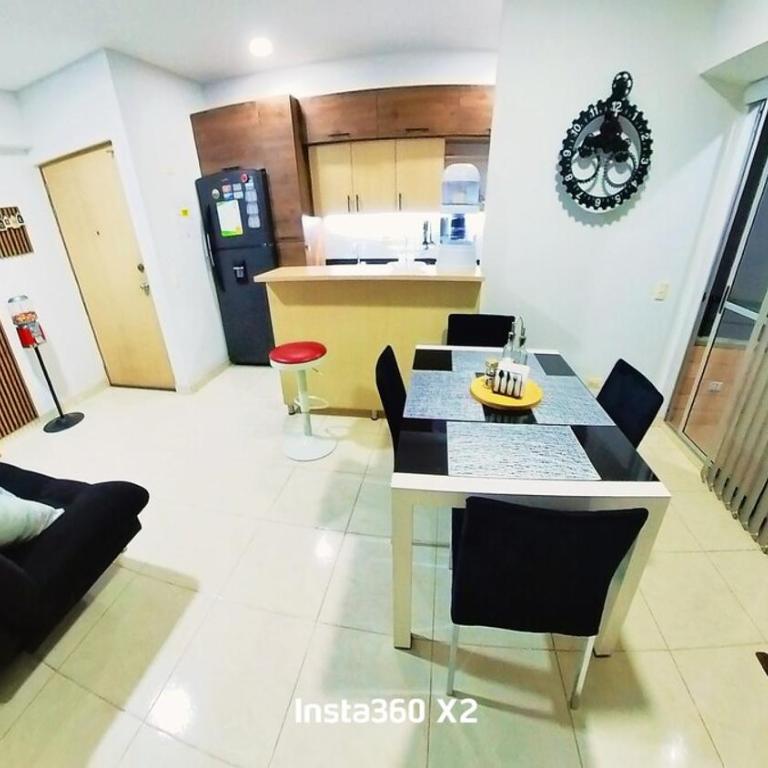 Apto cerca a la estación Niquia con piscina - Apartamento de 2 dormitorios - 11