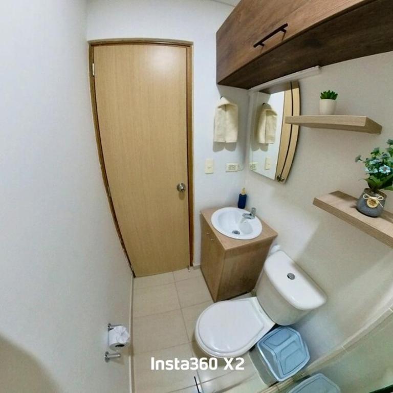 Apto cerca a la estación Niquia con piscina - Apartamento de 2 dormitorios - 41