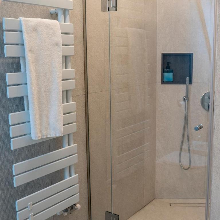 Talvera Dream - City center, Rooftop, Garage & Jacuzzi - Studio - 11