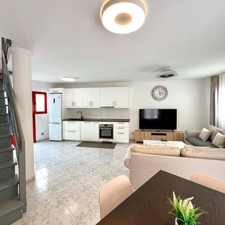 Quiet Corner by the Beach - Two-Room Apartment - 24