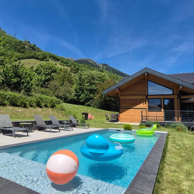 Chalet neuf, Jacuzzi, piscine privée mai-sept, pétanque, proche Paradiski - Chalet - 40