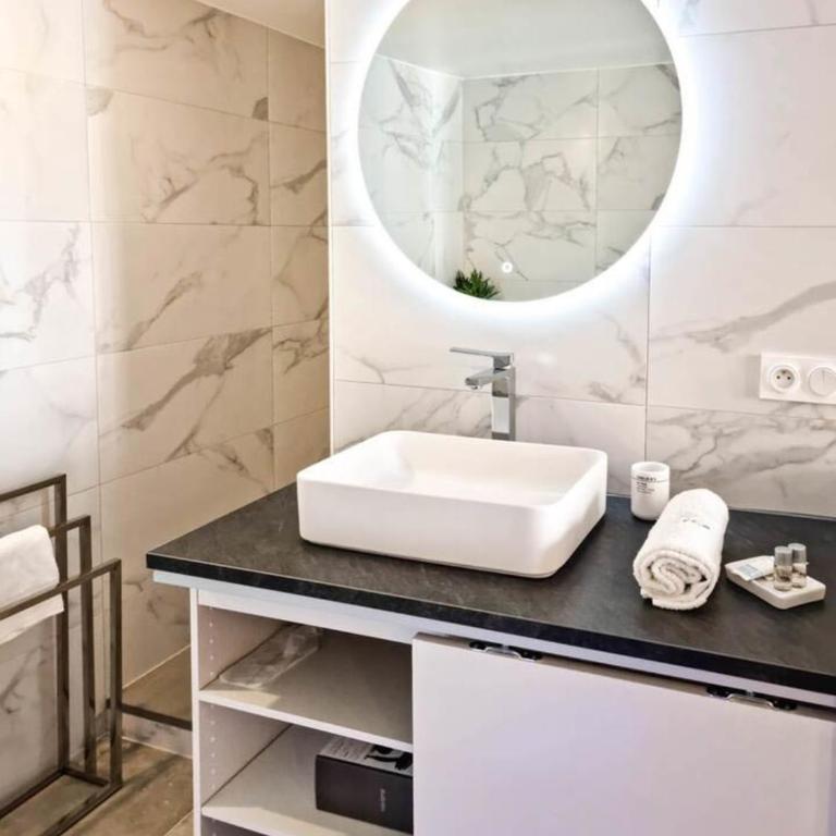 L'ELEGANCE au coeur de la vieille ville 4 - Appartement - 3