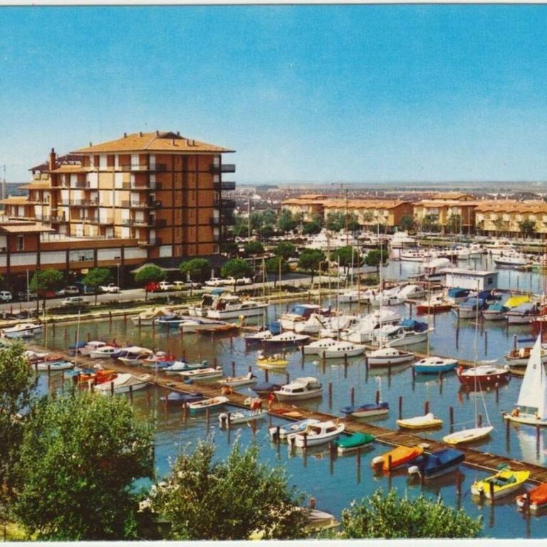 Flat with balcony 370mt from the sea - Appartamento - 17