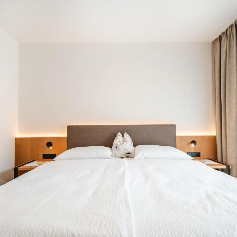 Pension Hauserhof - Deluxe Doppelzimmer mit Balkon - 5