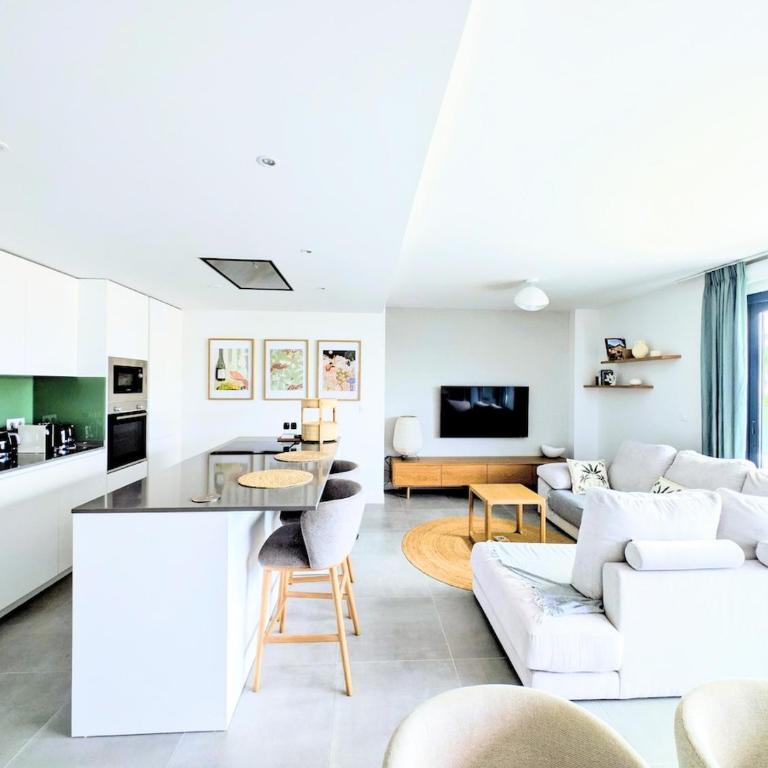 Oasis 325 Premium Apartment Sea & Mountains View - Apartamento de 3 dormitorios - 2