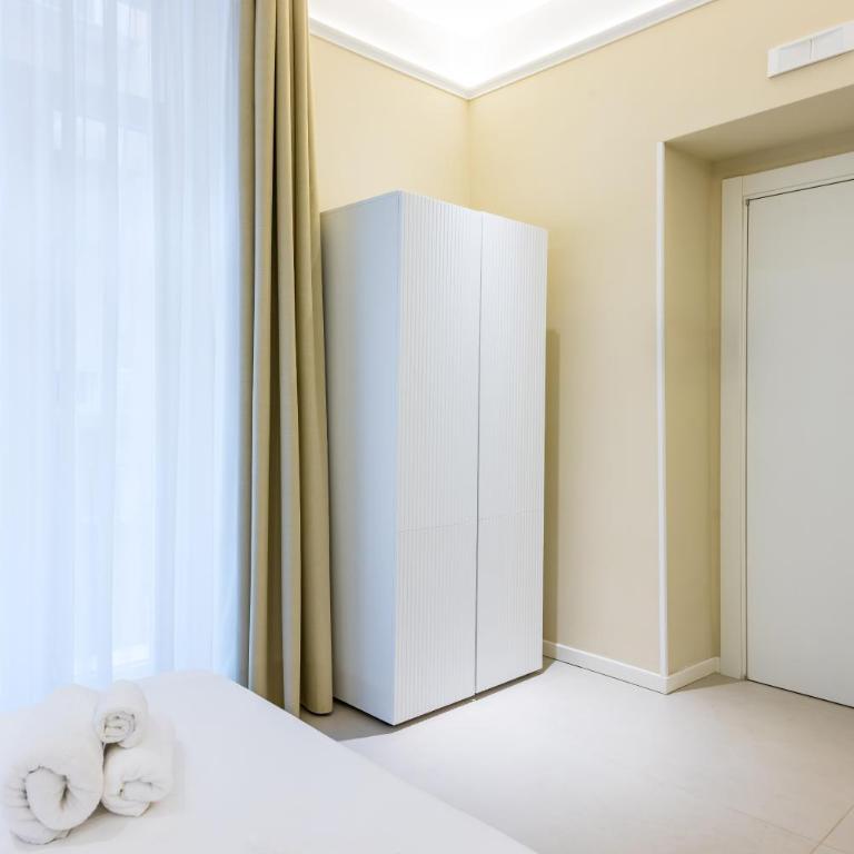 Modern Spacious Apartment in the Heart of Naples - Apartment - 70