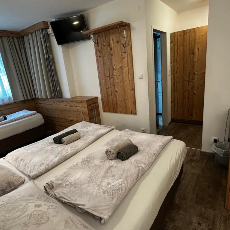 Pension Rainer - Chambre Triple - 1