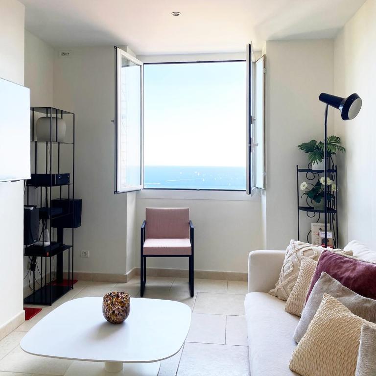 Elegant apartment - sublime view of Monaco - Appartement 2 Chambres - Vue sur Mer - 3