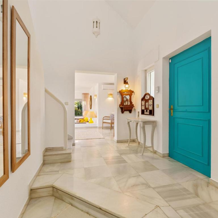 Casa el Sur Beachside in Marbella - Villa - 16
