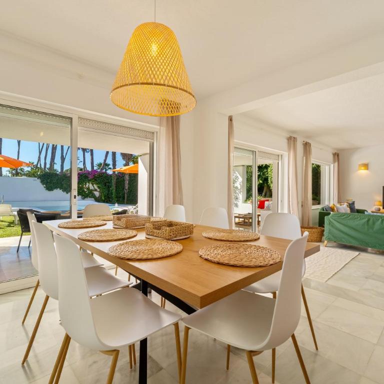 Casa el Sur Beachside in Marbella - Villa - 24