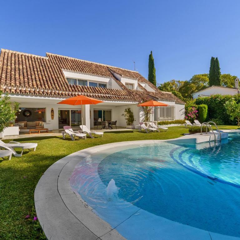 Casa el Sur Beachside in Marbella - Villa - 9