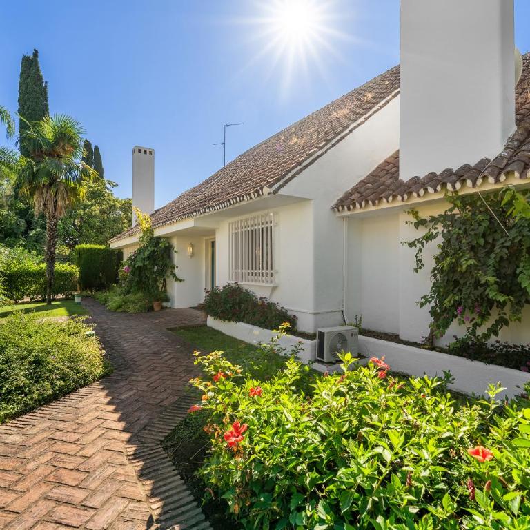 Casa el Sur Beachside in Marbella - Villa - 14