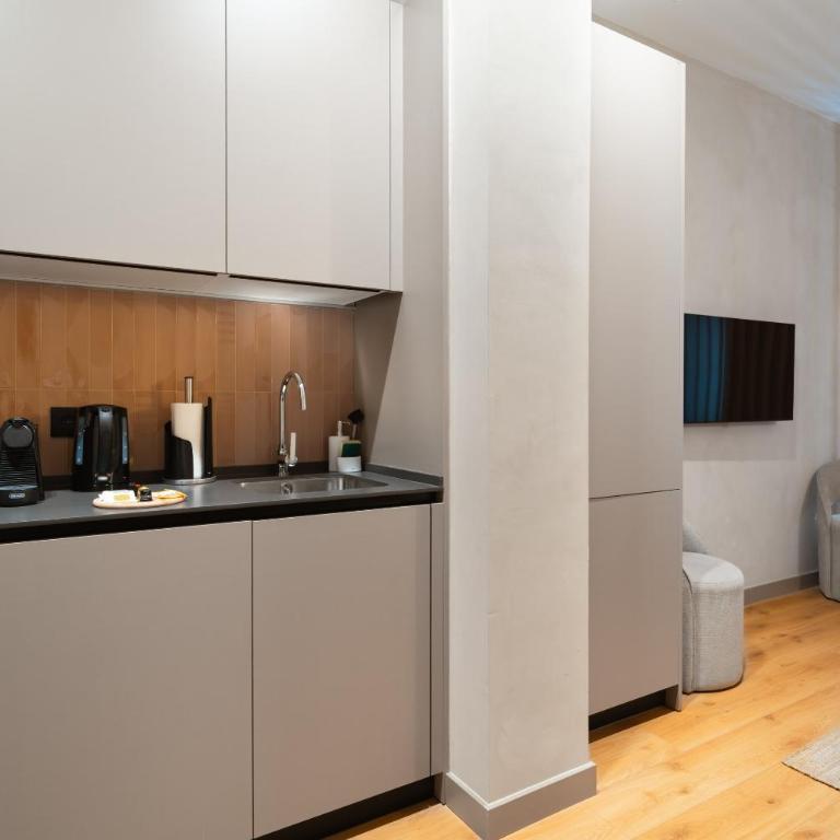 Limehome Sevilla Calle Pureza - Estudio Confort con sofá cama - 9