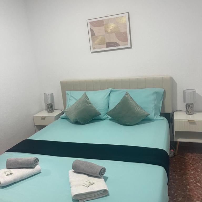 Cataleya Apartment - Three-Bedroom Premium Apartment with Balcony - 8