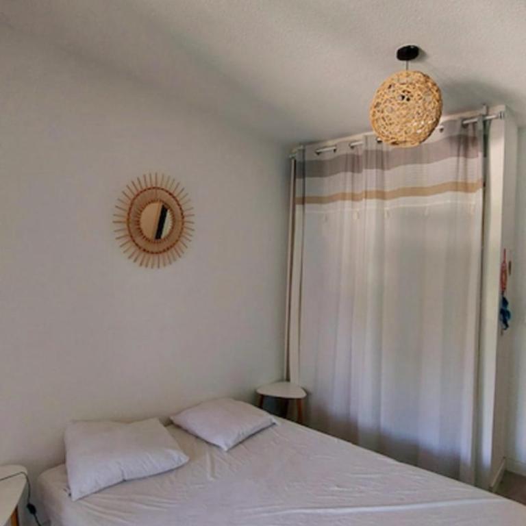 Apartment with balcony 5 minutes walk from the sea - Apartamento - 4
