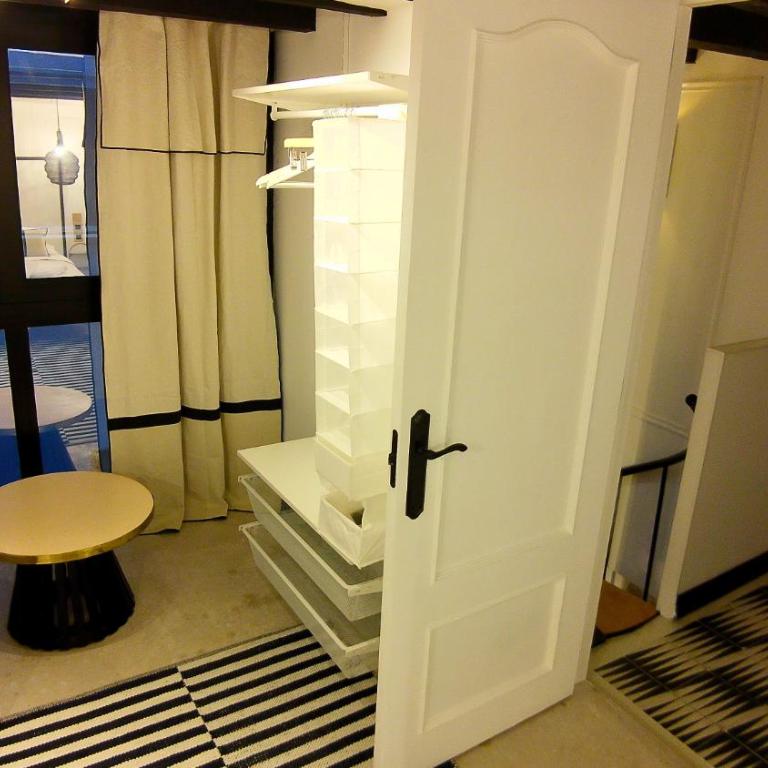Beautiful Duplex Private Patio Alicante Center - Two-Bedroom Apartment - 60