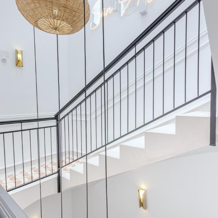 Beautiful Duplex Private Patio Alicante Center - Two-Bedroom Apartment - 64