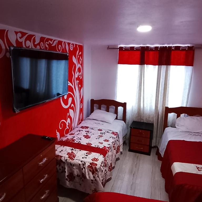 Hotel D'Gloria Churin - Basic Triple Room - 1