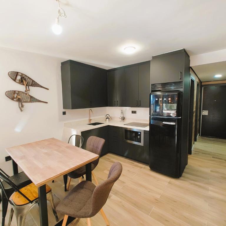 TODOSIERRANEVADA ZONA BAJA - APARTAMENTOS DE 4 DORMITORIOS - Junto a los Telecabinas - Apartamento Deluxe de 4 dormitorios - 3