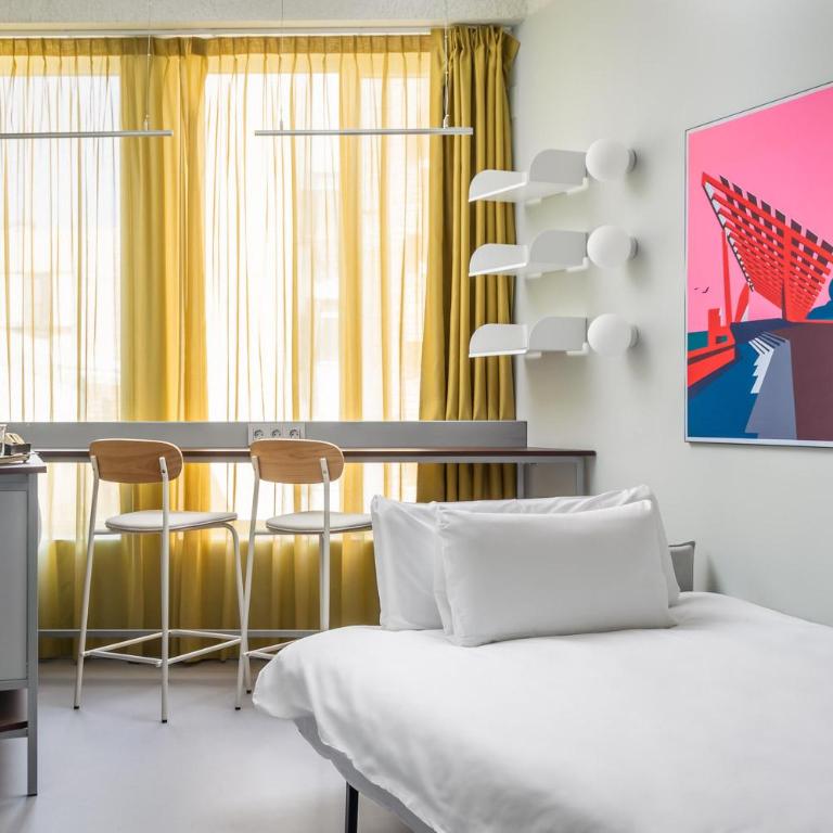 BYPILLOW Flamant - Triple Room - 8