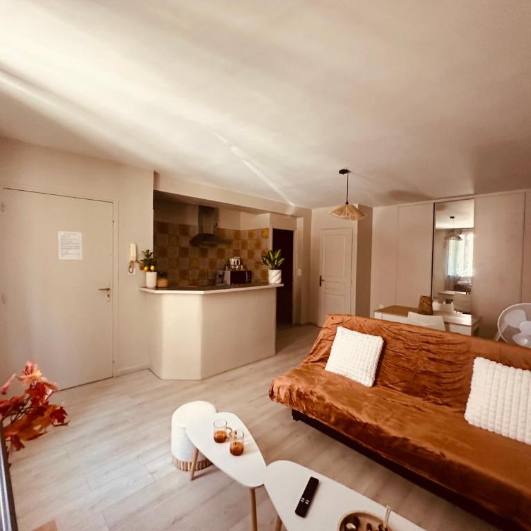 Studio de 30 m2 centre-ville NARBONNE - Apartment mit 1 Schlafzimmer - 2