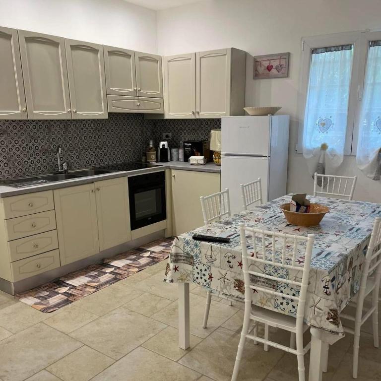 La Casedda di Morgicchio - Three-Bedroom Apartment - 13