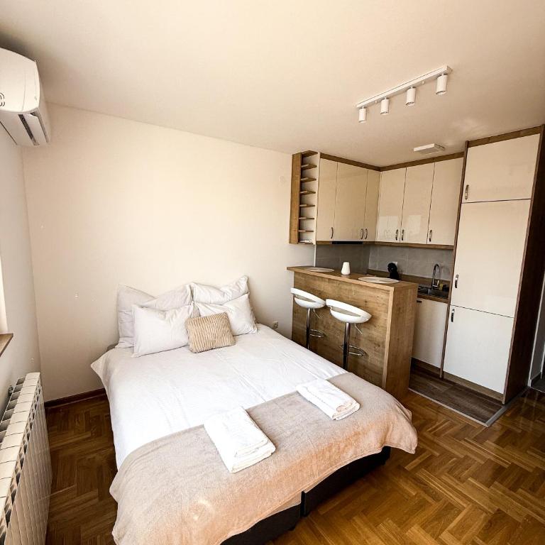Limpio Apartman 2 - One-Bedroom Apartment - 1