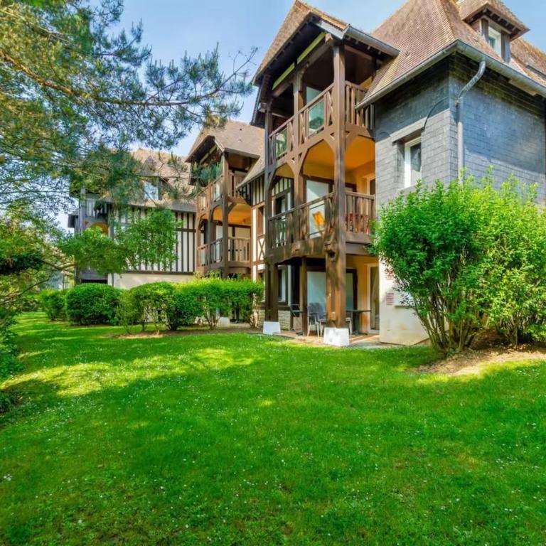 Lovely Apartment with Balcony - Golf course view - Free Parking and Heated Pool - Appartamento con 1 Camera da Letto e Balcone - 11