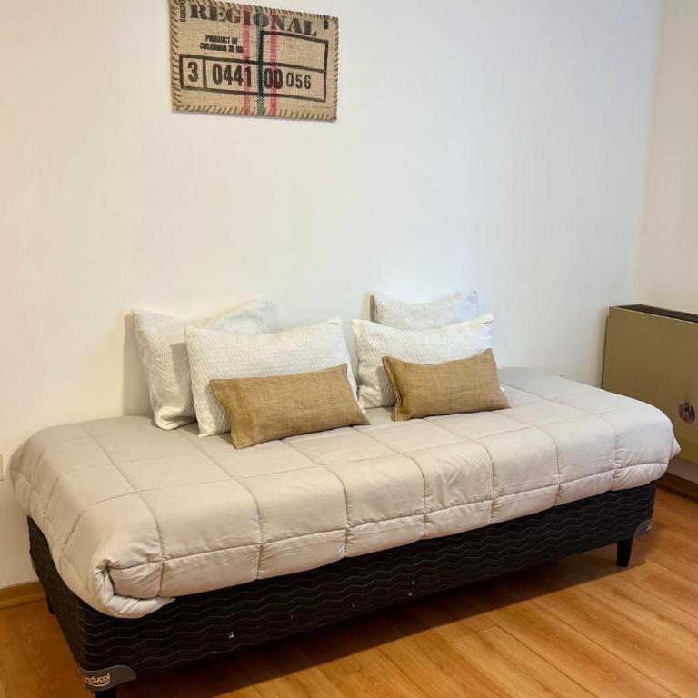 Amplio departamento renovado en el centro de la ciudad - Apartamento Clásico - 17