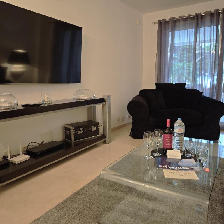 Luxury Frontline Residence - EHHouse - Apartamento de 2 dormitorios - 28