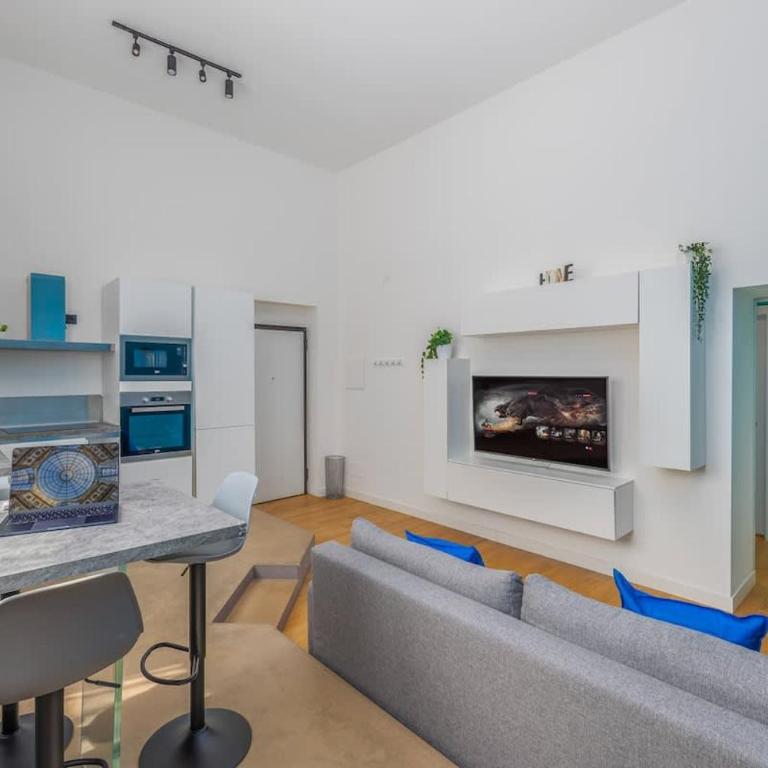 Bold Corner - Authentic district close to Center - Two-Bedroom Apartment - 4