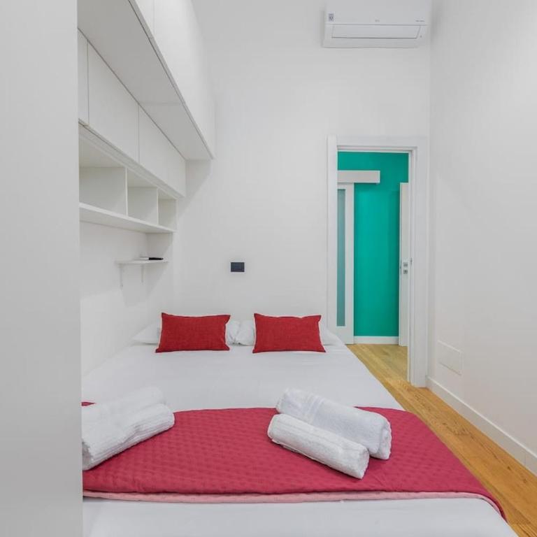 Bold Corner - Authentic district close to Center - Two-Bedroom Apartment - 8