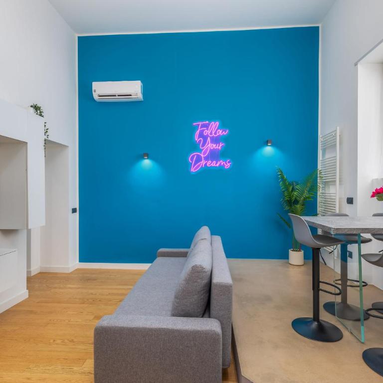 Bold Corner - Authentic district close to Center - Two-Bedroom Apartment - 15