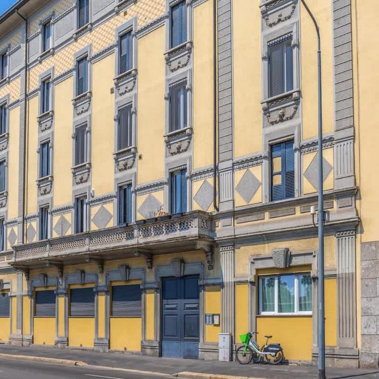 Bold Corner - Authentic district close to Center - Two-Bedroom Apartment - 32