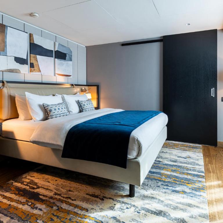 Crowne Plaza Belgrade, an IHG Hotel - Two-Bedroom Suite with Two King Beds - 3