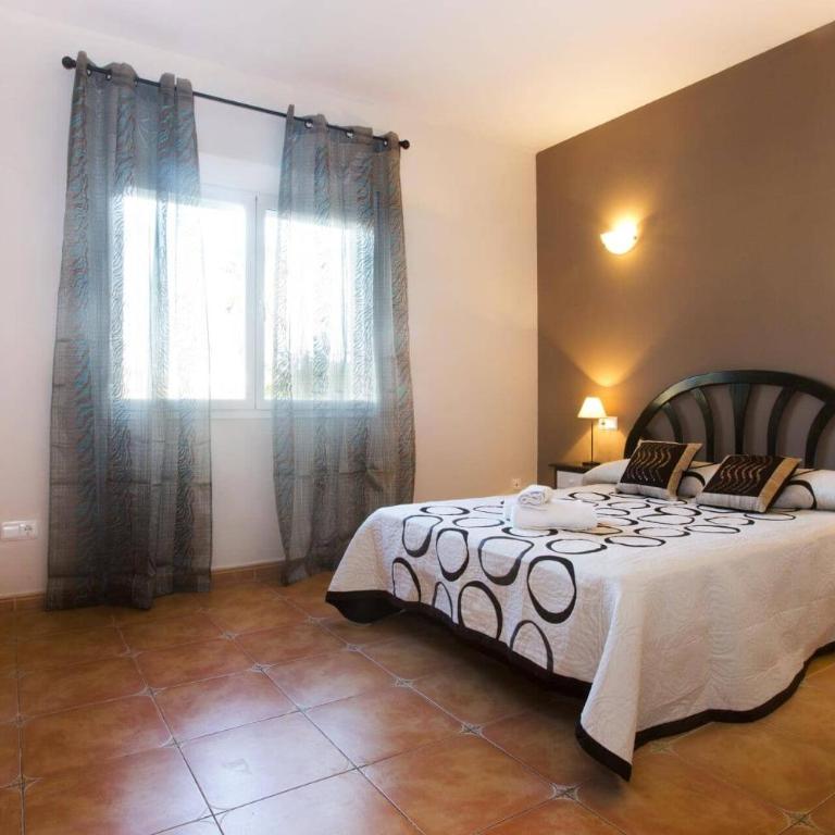 Villa Carbo by Villa Plus - Villa - 9