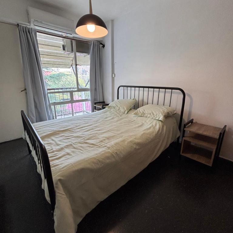 Cómodo departamento en Barrio Norte con vista a Plaza Urquiza - One-Bedroom Apartment - 5
