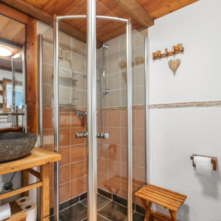 Chalet rénové et chaleureux, Ovronnaz 4 personnes, famille - Chalet - 5