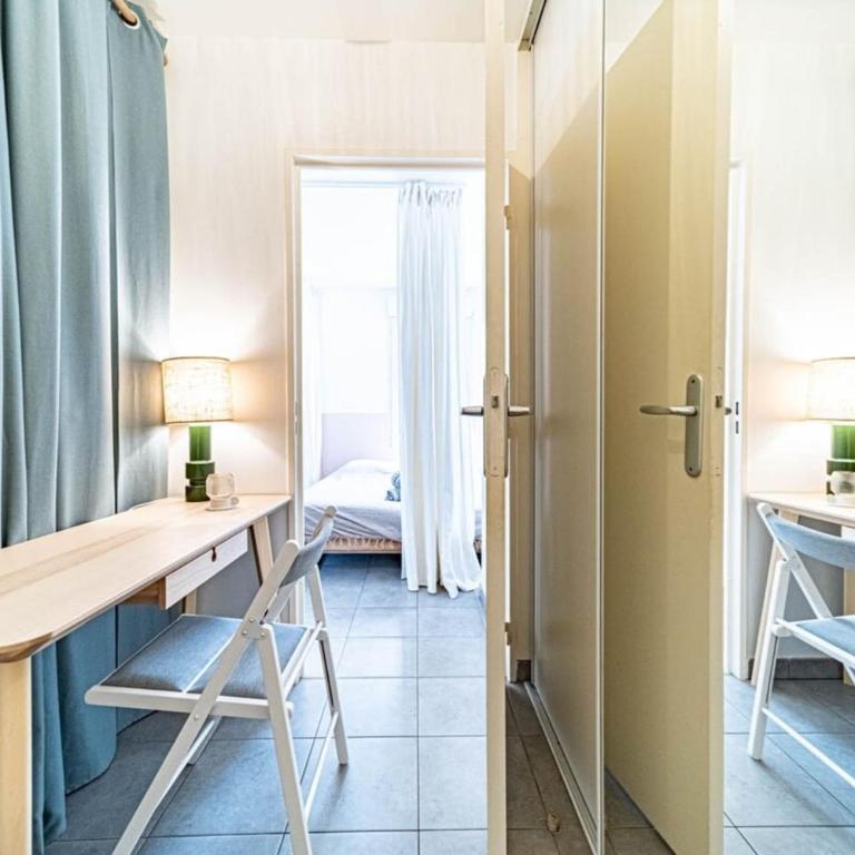 Bright studio with garage - Valmy District - Appartement - 3