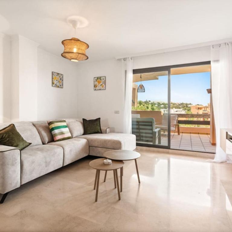 Family Friendly 2BR in Casares Pool and Padel Fun - Apartamento - 10