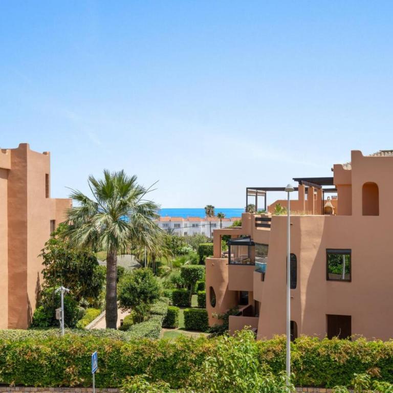 Family Friendly 2BR in Casares Pool and Padel Fun - Apartamento - 18